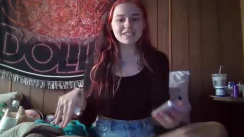 Snapshot of lulupixxx chatting on February 2025 02:13:02 PM Connie online show from February 2025 02:13:02 PM