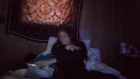 Snapshot of lulupixxx chatting on February 2025 01:19:01 PM Connie online show from February 2025 01:19:01 PM