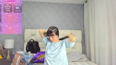 Snapshot of luna_bella3 chatting on October 2025 11:39:02 AM Luna online show from October 2025 11:39:02 AM