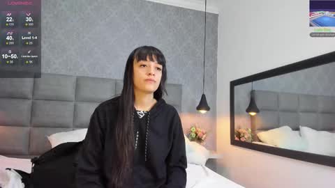 Snapshot of luna_bella3 chatting on December 2025 10:57:02 AM Luna online show from December 2025 10:57:02 AM