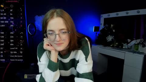 luna_berryy online show from January 2025 03:07:01 AM