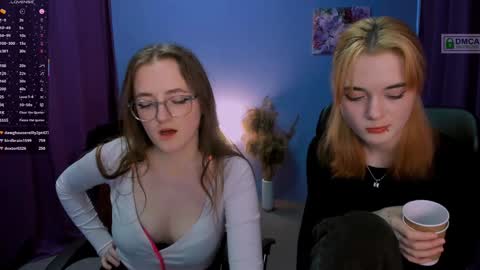 luna_berryy online show from January 2025 02:43:02 AM