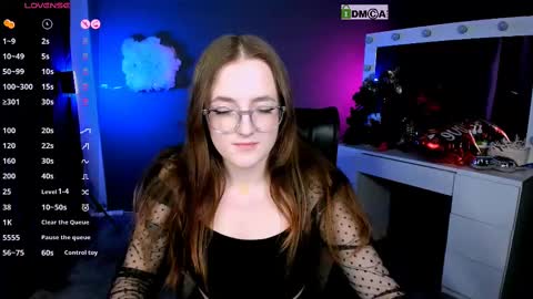 luna_berryy online show from February 2025 11:09:02 PM