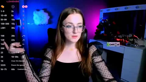 luna_berryy online show from February 2025 05:20:02 AM