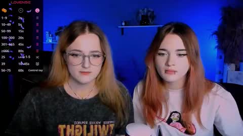 luna_berryy online show from October 2025 07:48:02 PM