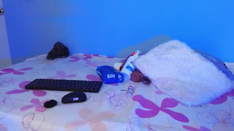 luna_hawks online show from October 2025 04:26:01 AM