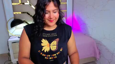 Snapshot of luna_jonez2 chatting on November 2025 11:11:01 AM Luna Jonez online show from November 2025 11:11:01 AM