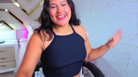 Snapshot of luna_jonez2 chatting on November 2025 11:10:02 AM Luna Jonez online show from November 2025 11:10:02 AM