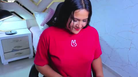 Snapshot of luna_jonez2 chatting on November 2025 11:22:01 AM Luna Jonez online show from November 2025 11:22:01 AM