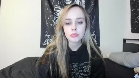 Snapshot of luna_lovelyy chatting on November 2025 06:56:02 AM Luna online show from November 2025 06:56:02 AM