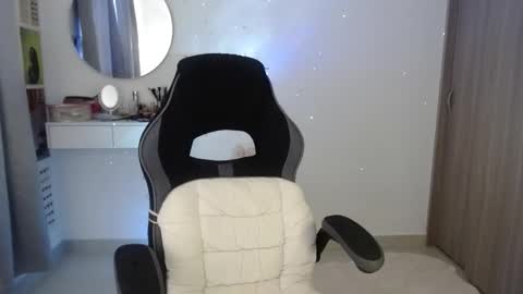 Snapshot of luna_mails chatting on October 2025 06:06:01 PM Luna online show from October 2025 06:06:01 PM