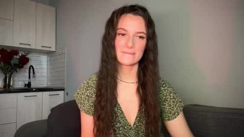 luna_raee online show from October 2025 07:25:02 AM