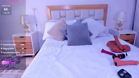 Luna online show from September 2025 11:48:01 AM