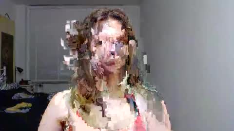 Snapshot of luna_xsensual chatting on October 2025 06:28:01 AM L U N A online show from October 2025 06:28:01 AM