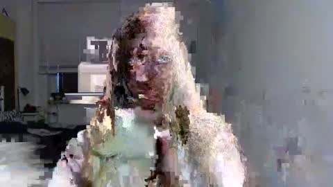 Snapshot of luna_xsensual chatting on October 2025 06:48:01 AM L U N A online show from October 2025 06:48:01 AM