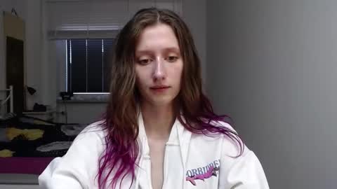 Snapshot of luna_xsensual chatting on November 2025 06:46:02 AM L U N A online show from November 2025 06:46:02 AM