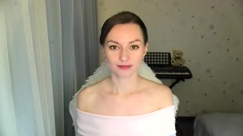 Snapshot of lunaa_bluee chatting on November 2025 07:52:02 PM lunaa_bluee online show from November 2025 07:52:02 PM