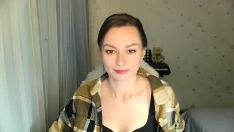 Snapshot of lunaa_bluee chatting on November 2025 09:04:01 PM lunaa_bluee online show from November 2025 09:04:01 PM