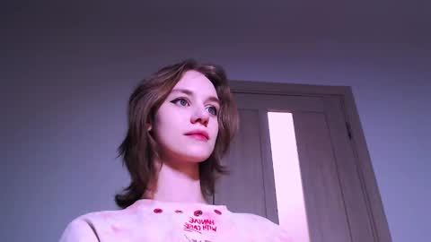 Luna online show from February 2025 04:41:02 AM