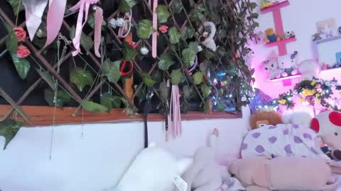 Snapshot of lunacristal_moon chatting on December 2024 09:57:01 PM lunacristal_moon online show from December 2024 09:57:01 PM