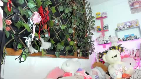 Snapshot of lunacristal_moon chatting on February 2025 07:24:02 AM lunacristal_moon online show from February 2025 07:24:02 AM