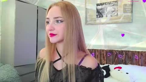 Luna online show from September 2025 08:38:01 AM