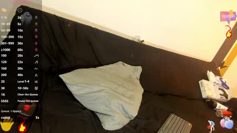 Luna online show from March 2025 05:13:02 PM