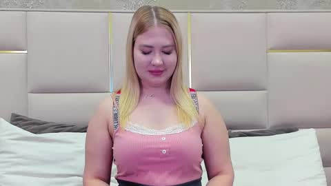 LunaHouston online show from March 2025 04:18:01 PM