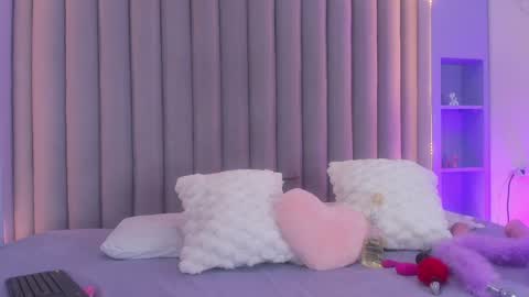 I M  L U N A  online show from January 2025 02:53:02 AM