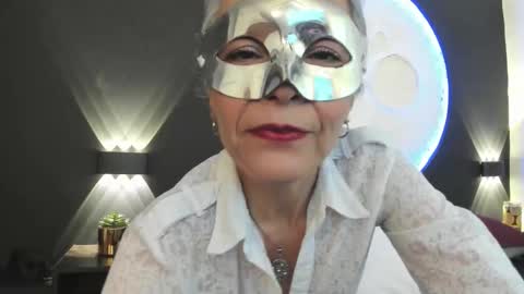 lunamisteriosa_ online show from September 2025 11:24:02 AM