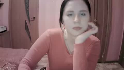 lunamystique_ online show from January 2025 04:43:02 PM
