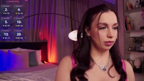 Luna  next streams Mon Fri Sat Sun 8pm-5am gmt0 online show from December 2024 08:37:02 PM