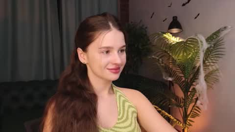 Snapshot of lunaolivia_ chatting on October 2025 01:02:02 PM lunaolivia_ online show from October 2025 01:02:02 PM