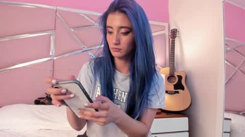 Luna Page online show from January 2025 04:22:01 PM
