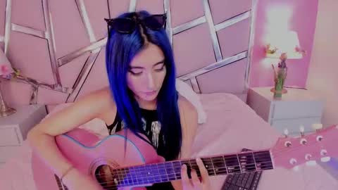 Luna Page online show from September 2025 09:26:01 PM