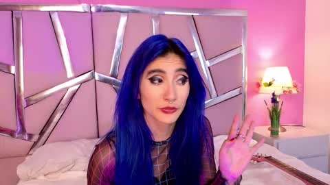 Luna Page online show from September 2025 10:43:01 PM