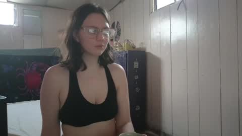 lunaquinn45 online show from February 2025 11:05:01 PM