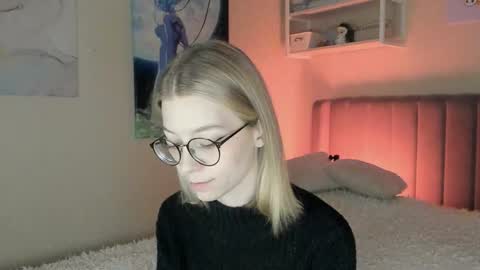 Sofia online show from November 2025 01:23:01 PM