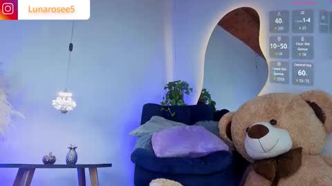 Luna online show from October 2025 03:17:02 AM