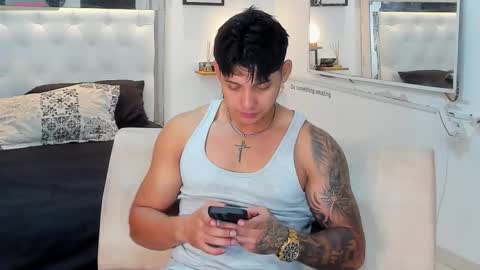 Snapshot of lunay_xtreemboy chatting on October 2025 01:03:01 AM Lunay online show from October 2025 01:03:01 AM