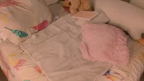 Snapshot of lunita_galaxy chatting on September 2025 02:11:01 AM Luna Galaxy online show from September 2025 02:11:01 AM