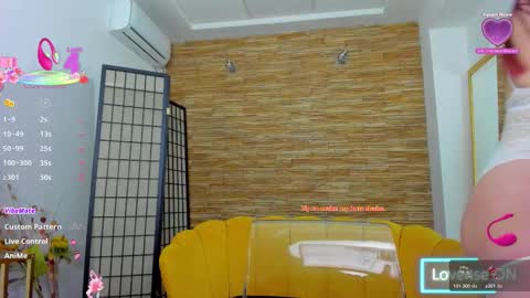 Snapshot of lunna_squirt chatting on November 2025 08:33:02 PM Luna online show from November 2025 08:33:02 PM