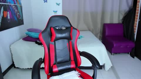 LunoxLili online show from November 2025 03:49:02 AM