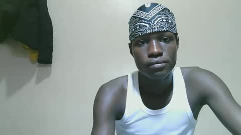 luoislove online show from October 2025 08:21:02 PM