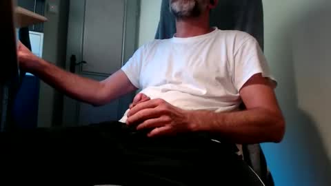 Snapshot of lure4beef chatting on October 2025 08:26:02 AM lure4beef online show from October 2025 08:26:02 AM