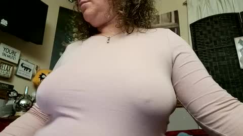 .Clarissa. Follow me on Instagram   miss buns  online show from February 2025 03:20:01 AM