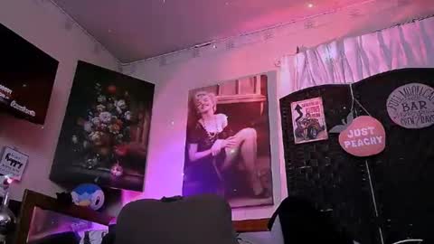 Snapshot of lusciouslibra82 chatting on November 2025 10:15:02 AM .Clarissa. Follow me on Instagram miss buns online show from November 2025 10:15:02 AM