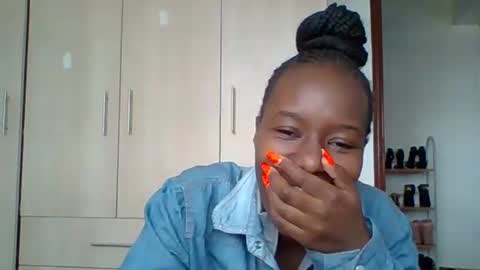 lushlola254 online show from October 2025 10:14:01 AM