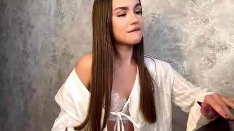 Snapshot of lushmira chatting on November 2025 07:43:02 AM Mira online show from November 2025 07:43:02 AM