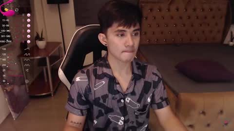 Snapshot of lustdesirex19 chatting on January 2025 12:58:01 PM David online show from January 2025 12:58:01 PM